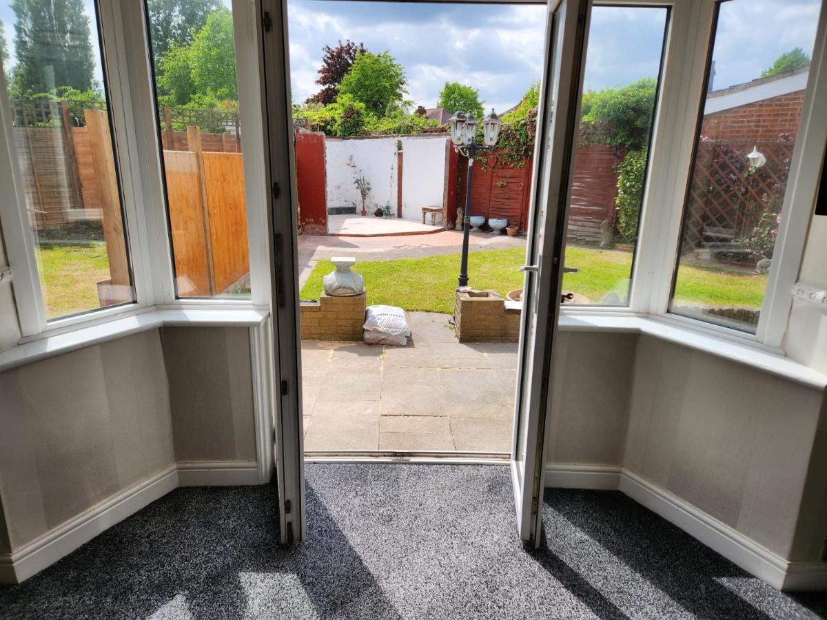 Sheldon Shared House Hotell Solihull Exteriör bild