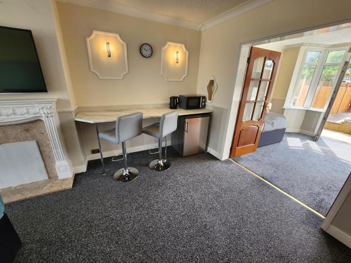 Sheldon Shared House Hotell Solihull Exteriör bild