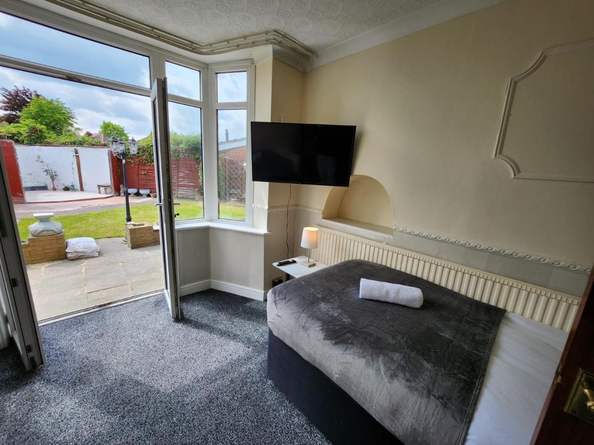 Sheldon Shared House Hotell Solihull Exteriör bild